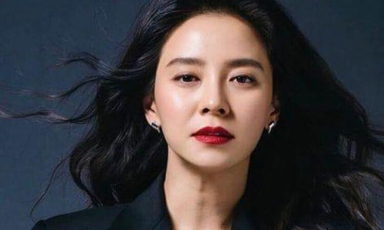 La sorprendente actuación de Song Ji Hyo, deja impresionada a Netizens