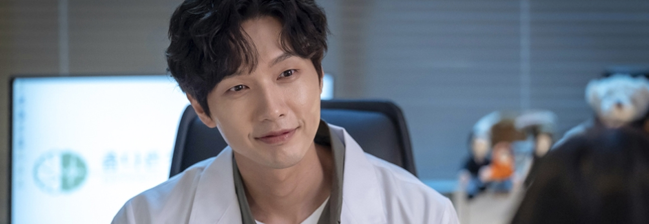 Ji Hyun Woo se convierte en el psiquiatra más amable y dulce en Can’t be Bothered to Date, But Don’t Want to be Lonely!