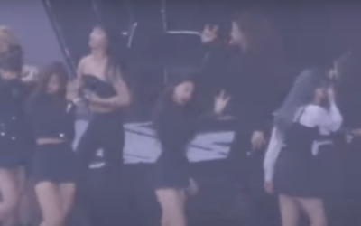 Momo de TWICE casi muestra sus pechos por una falla de vestuario