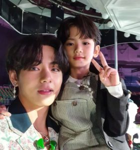 O garoto de 'Inner Child' escreveu uma carta fofa para V do BTS