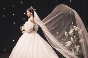 Este foi o casamento de Jisook, do Rainbow, e Lee Doo Hee