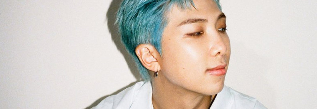 Consigue el impresionante cabello azul cielo de RM para ‘Dynamite’