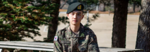 Se revelan nuevas fotos de D.O de EXO en su servicio militar