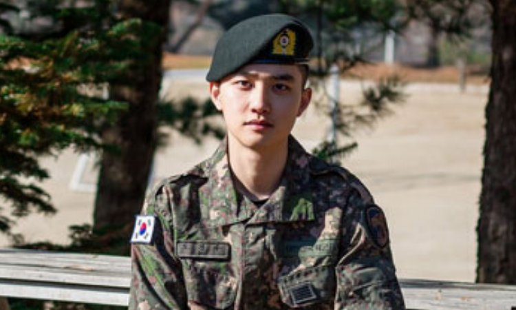 Se revelan nuevas fotos de D.O de EXO en su servicio militar