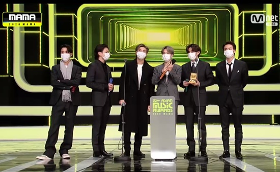 BTS recibe el premio "Álbum del Año" en los MAMA 2020 + Suga brinda discurso de agradecimiento