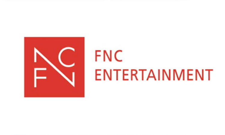 Manager de FNC Entertainment da positivo a COVID-19