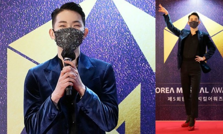 Jo Kwon rompe estereotipos al usar sus tacones rojos en los 'Korea Musical Awards'