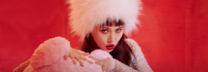 HyunA regresa oficialmente con el fascinante MV de 'I'm Not Cool'