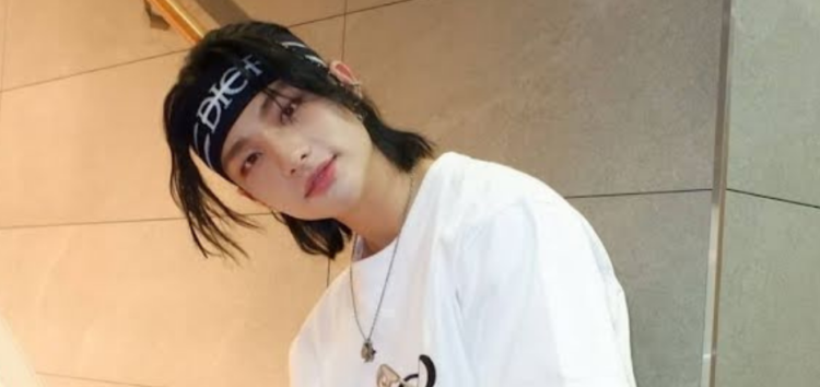 Hyunjin da Stray Kids se torna uma tendência para seus novos cabelos pretos