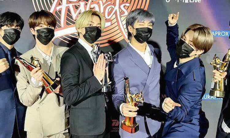 BTS gana por segundo año consecutivo la categoria de álbum del año en los Golden Disc Awards