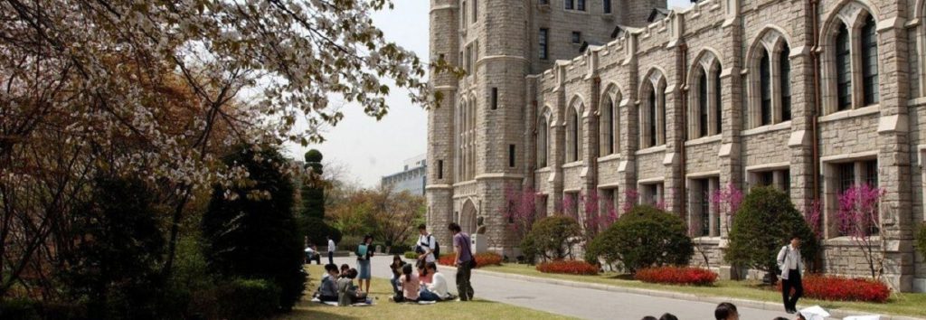 1 de 4 estudiantes universitarios en Corea del Sur piensa pedir una licencia temporal