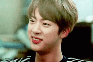 Jin reacciona a los memes de BTS hechos por ARMY