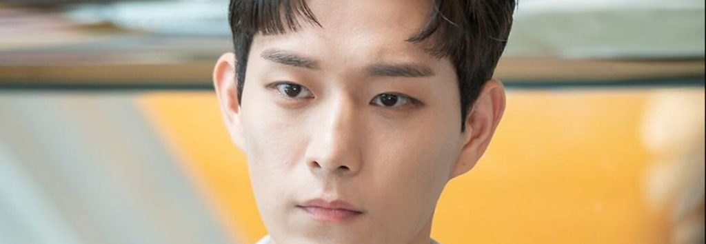 Kang Dong Won renueva su contrato con YG Entertainment