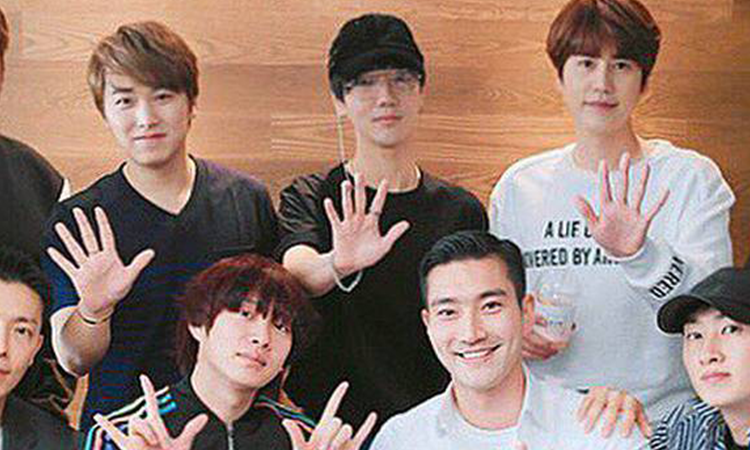ELF de Super Junior, el único fandom del Kpop con un saludo oficial