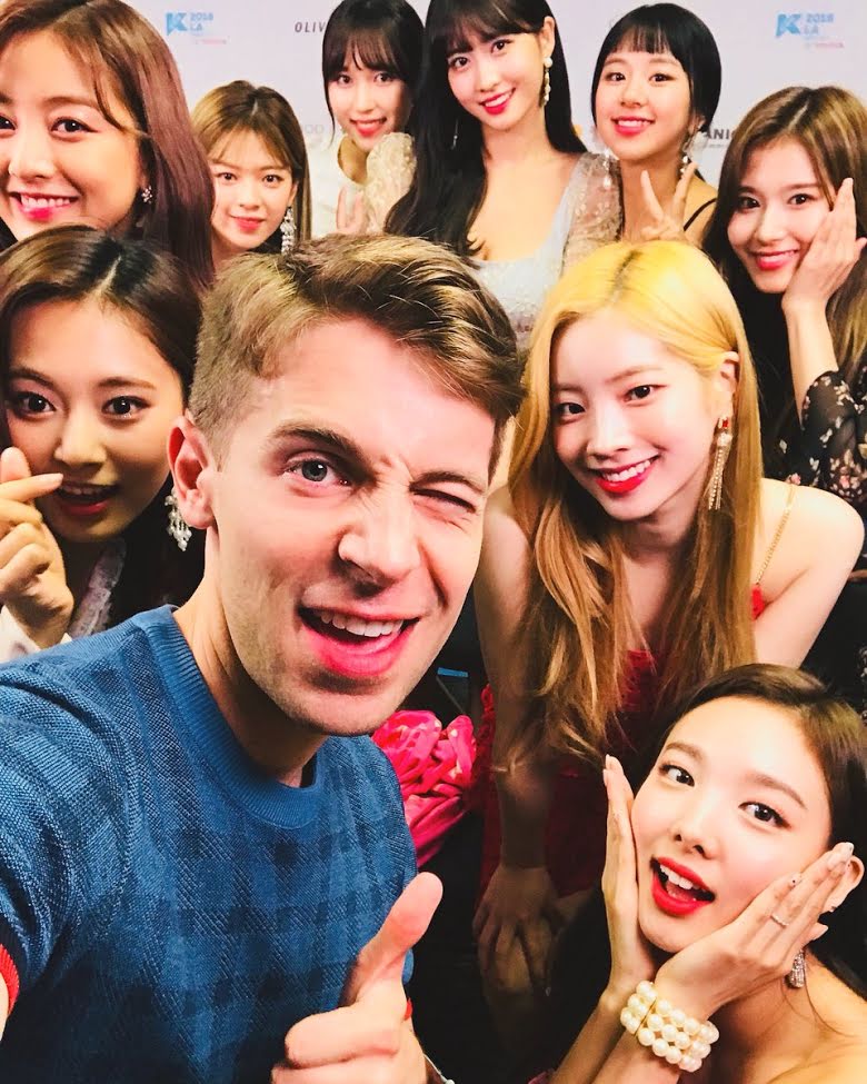 Reportero de K-pop, Jeff Benjamin revela la verdad acerca de las entrevistas a los ídolos de K-pop