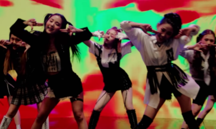 TRI.BE releva un llamativo vídeo teaser para su canción debut ‘DOOM DOOM TA’