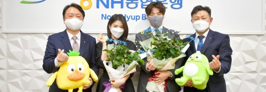 Kang Ha Neul y Han So Hee son seleccionados modelos del banco NH Nonghyup