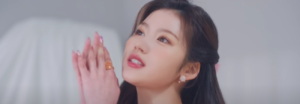 Sana de TWICE protagoniza un MV Japonés por esta conmovedora razón