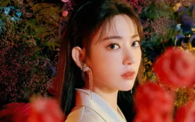 No creerás el precio del anillo que fans chinos le regalaron a Sakura de IZ*ONE