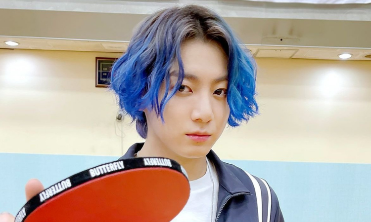 Jungkook vuelve a enamorarnos con su cabello azul en el último episodio de RUN BTS