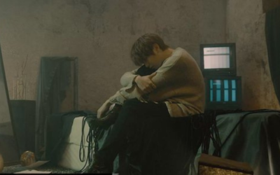 Kang Daniel nos da un adelanto de cómo se escuchará su nuevo álbum 'YELLOW'