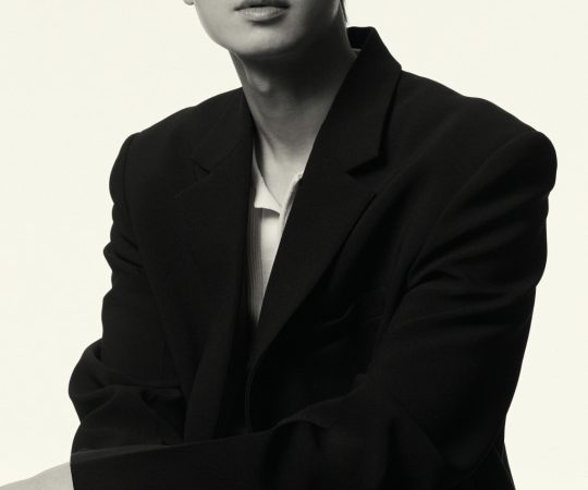 Presentan sesión de fotos de Park Seo Joon para 'Korean Actors 200'