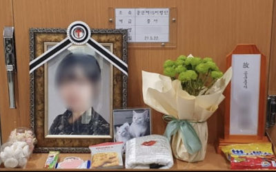 Coreanos indignados por el suicidio de una sargenta de la Fuerza Aérea que fue abusada sexualmente por un superior