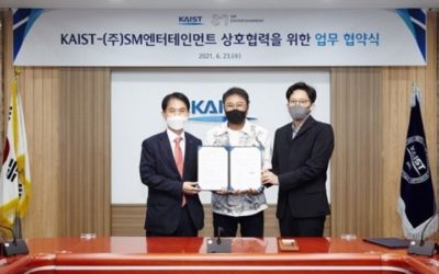 Firma de acuerdo de SM y KAIST