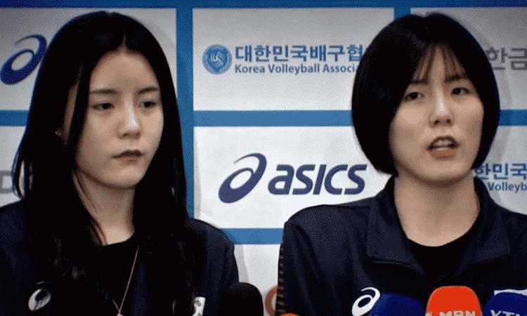 Jugadora de voleibol coreana acusada de Bullyng acepta haber sostenido un cuchillo y maldecir a su compañera