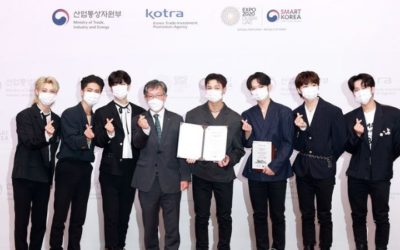 Stray Kids recibe diploma de nombramiento