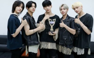 TXT en el backstage de Show Champion