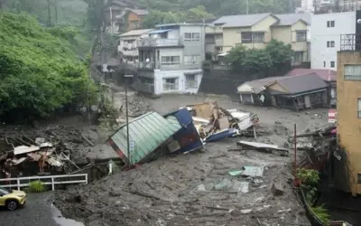 Deslizamiento de tierra sepulta varias casas en Tokio; Hay 2 muertos y 20 desaparecidos