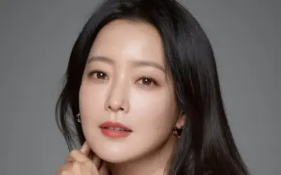 Actriz Kim Hee Sun da negativo a COVID-19