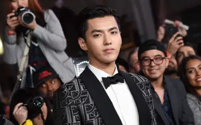 Medios chinos divulgan supuesta foto de Kris Wu con la cabeza rapada