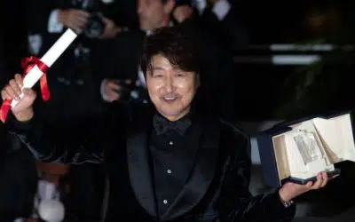 Song Kang Ho regresa victorioso a Corea del Sur luego de historia en el Festival de Cine de Cannes