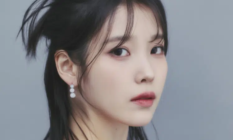 IU